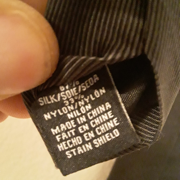 Van Heusen Men's Thin NeckTie - Picture 7 of 7